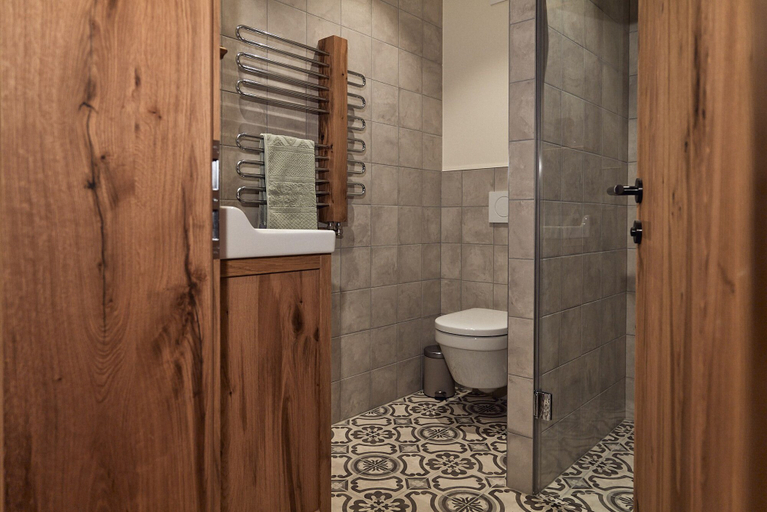 Bathroom 4, Berghaus Schroecken, Bregenz