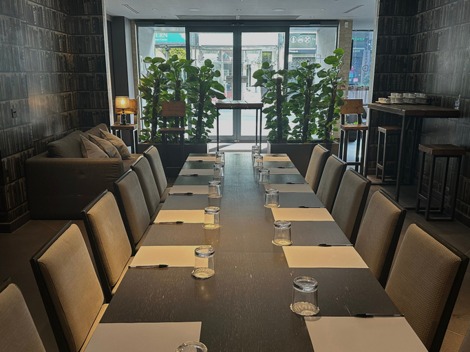 Food & Drinks 5, Xanadu, London