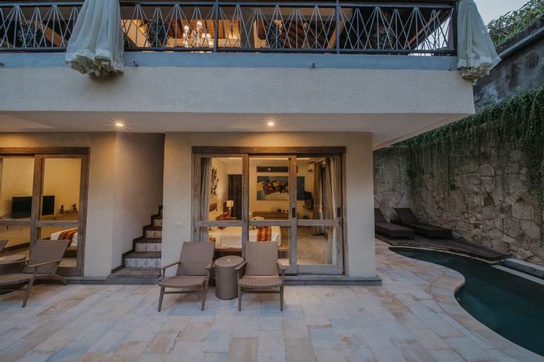 Exterior & Views 21