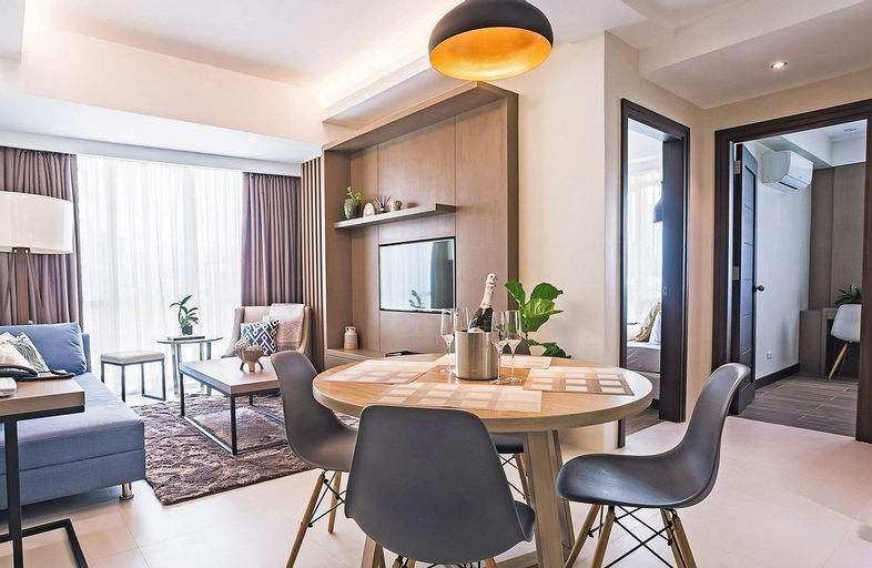 Dining Room 6