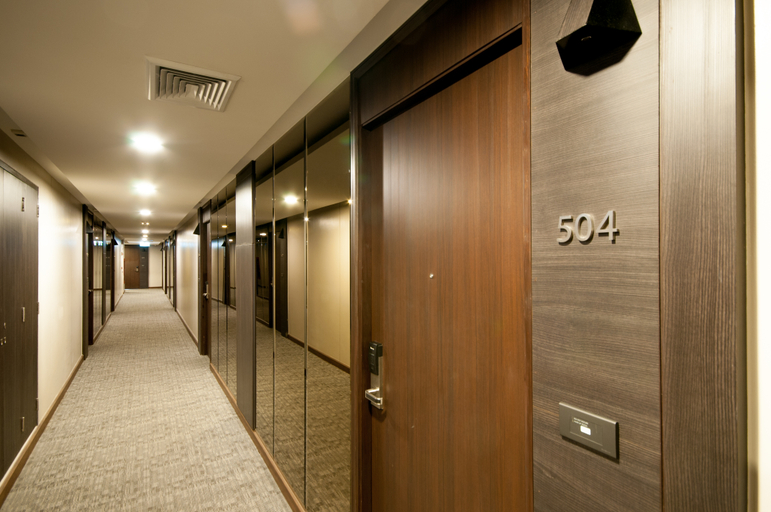 Bedroom 3, SureStay Plus Hotel by Best Western Sukhumvit 2, Khlong Toey
