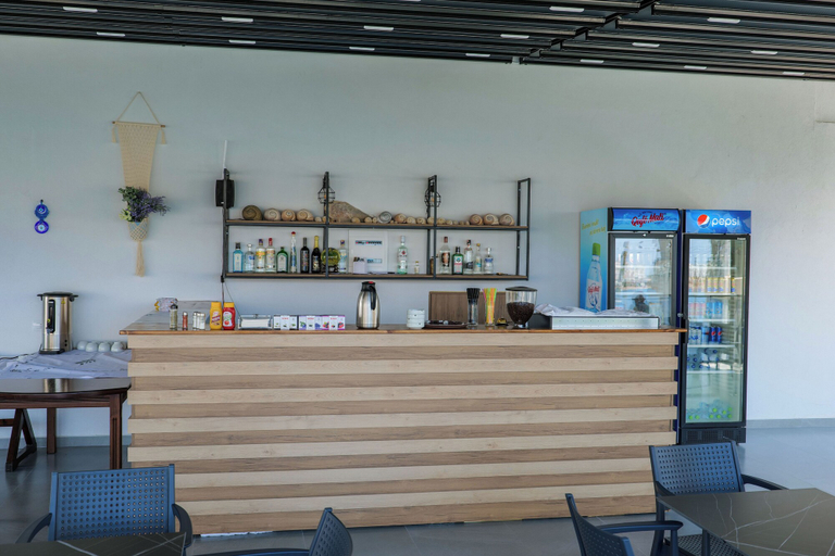 Food & Drinks 5, Hotel Edola, Sarandës