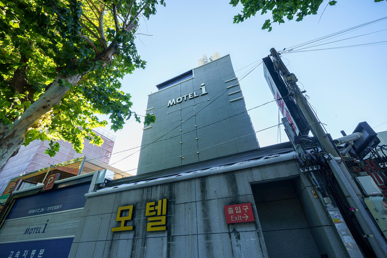 Exterior view 2, Daegu Suseong Lake Child (I), Buk