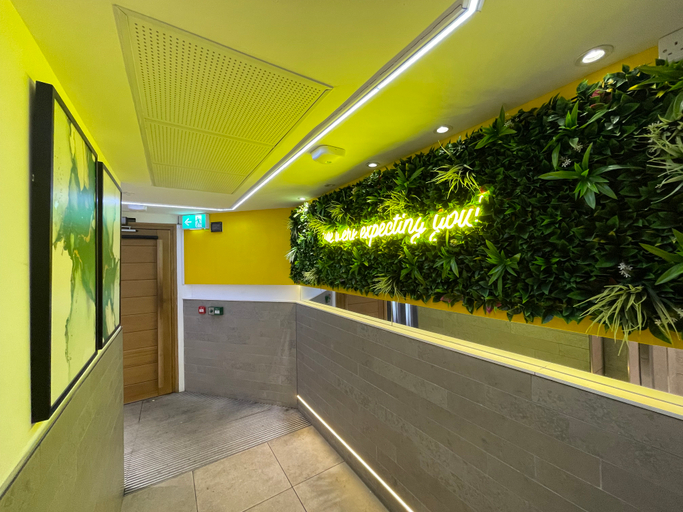 Sport & Beauty, Quay Apartments Manchester, Manchester