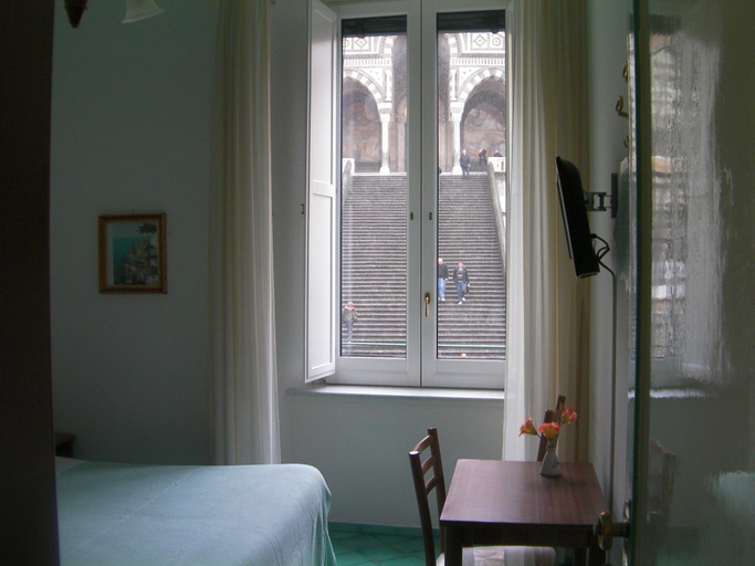 Bedroom 3, Albergo Sant'Andrea, Salerno
