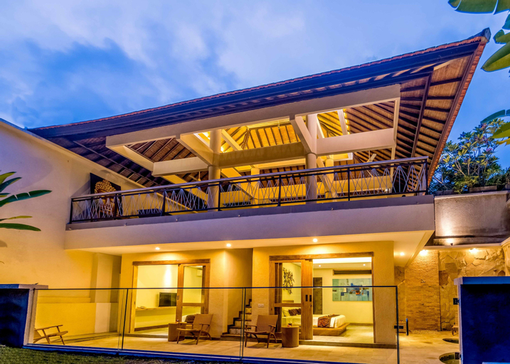 Exterior & Views 1