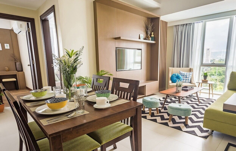 Dining Room 16