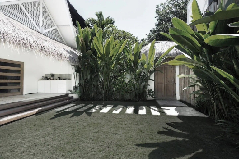 Exterior & Views 2, Villa Q - Contemporary Pool House, Badung