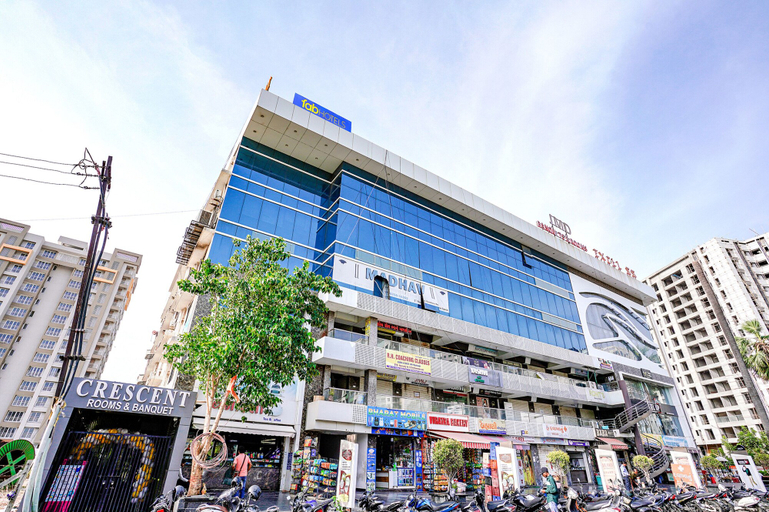 Exterior & Views, Fabhotel Crescent, Surat