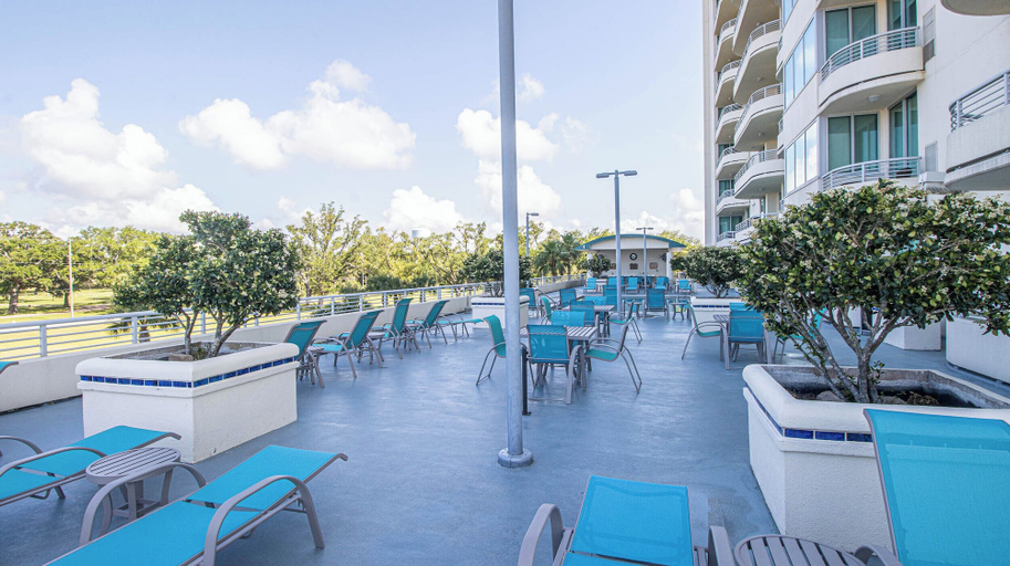 Sport & Beauty 3, Ocean Club 701, Harrison