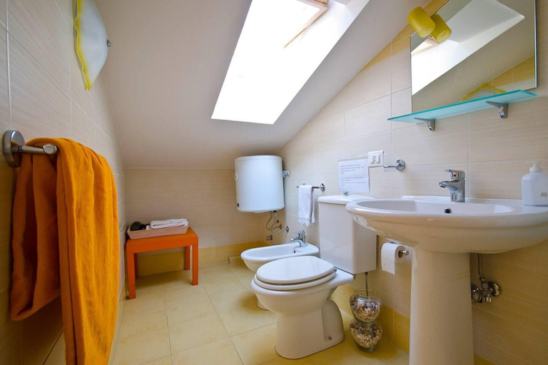 Bathroom 5, Sicily new Apartment Next sea With two Bedrooms, Catania
