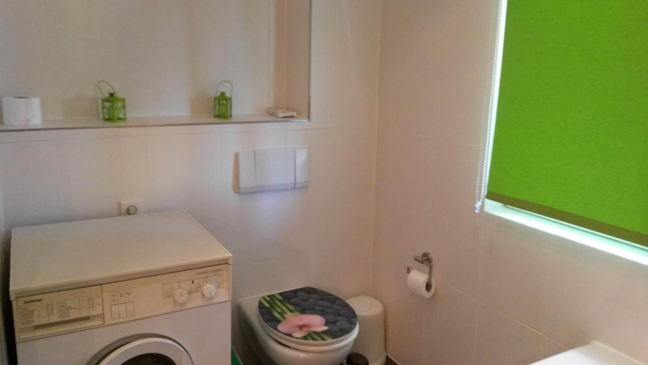 Bathroom 5, Gasthaus Wendischbrome, Altmarkkreis Salzwedel