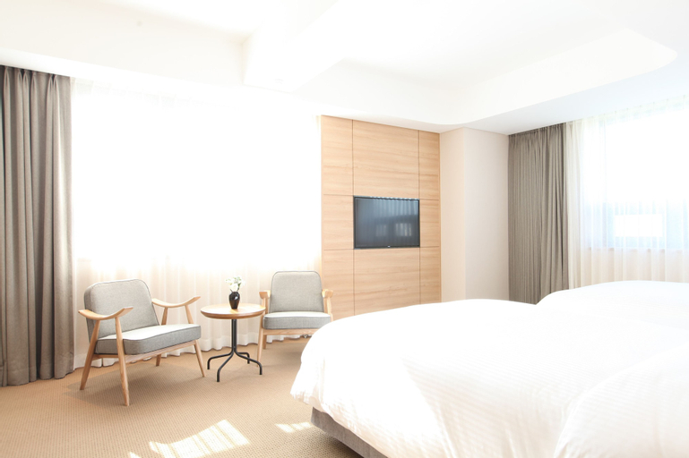 Bedroom 12