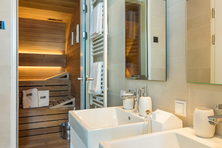 Bathroom 3, Park Hill Residences, Labin