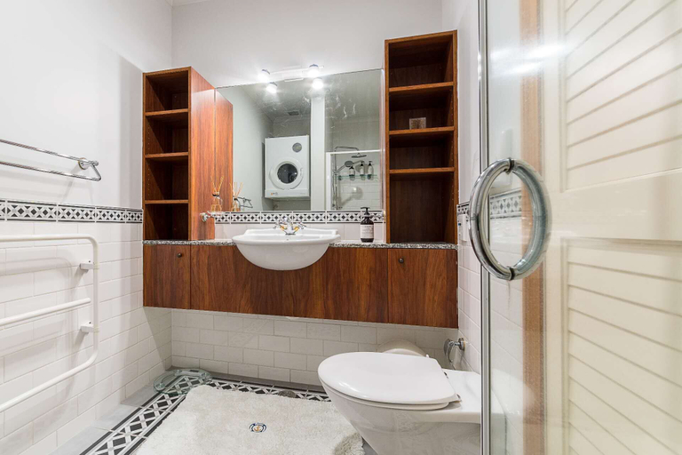 Bathroom 3, Waterfront Seaview Apt Hotel, Waitakere