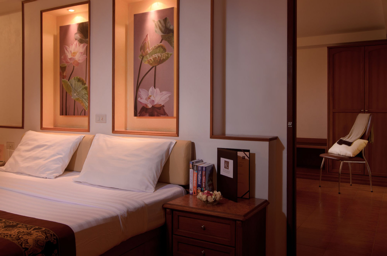 Bedroom 6