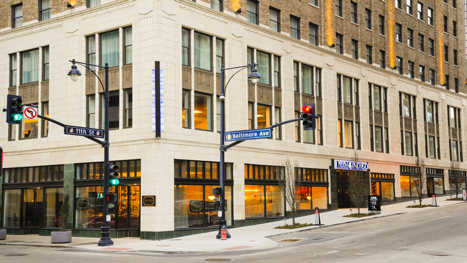 Exterior & Views 3, Hotel Indigo KANSAS CITY DOWNTOWN, Jackson
