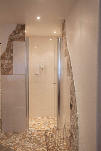 Bathroom 4, Hotel Stadtkrug, Weiden in der Oberpfalz