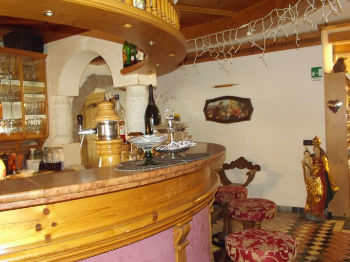 Food & Drinks 5, Hotel Grunwald, Trento