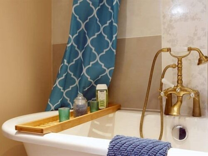 Bathroom 5, La Maison de Textile, Aude