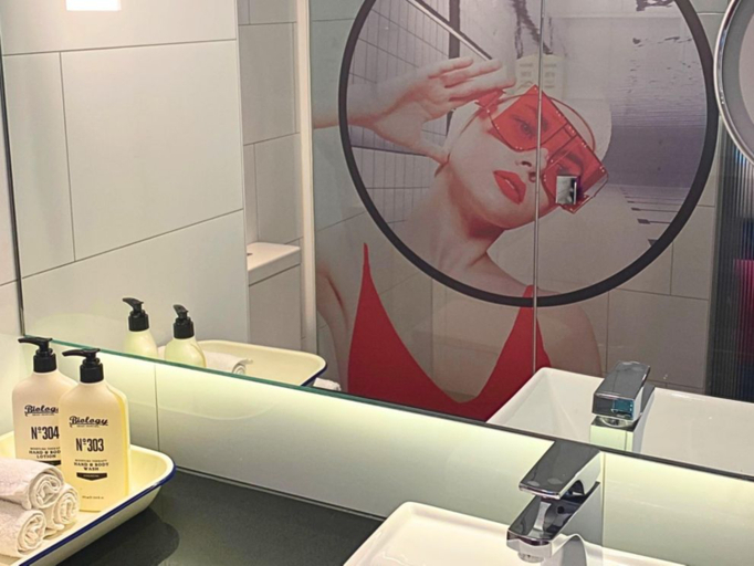 Bathroom 4, Hotel Indigo MELBOURNE ON FLINDERS by IHG, Melbourne