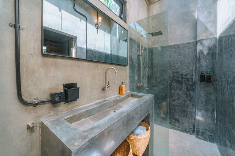 Bathroom 4, Villa Konkrete - Tropical 3BR, Badung