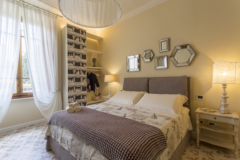 Bedroom 4, Perle d'Ambra, Lucca