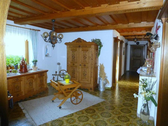 Others 3, Haus Weinacht, Liezen