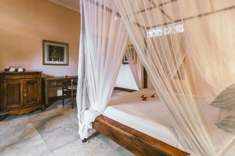 Bedroom 9