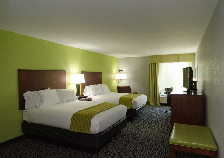 Bedroom 5, Holiday Inn Express HICKORY-HICKORY MART by IHG, Catawba