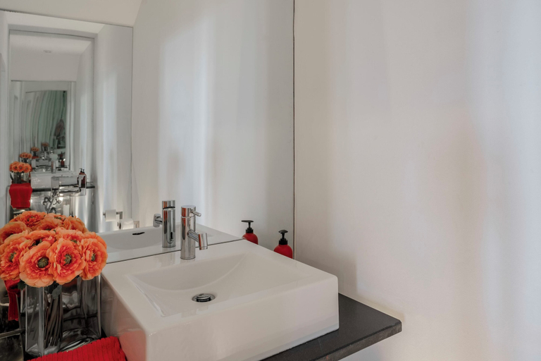 Bathroom 3, Holiday Home by the Sea, Pipas do Avô - Seixal, Porto Moniz