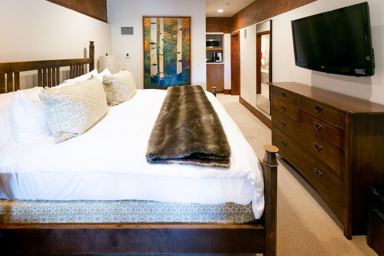 Bedroom 3, Stein Eriksen Lodge, Summit