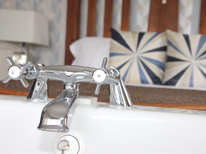 Bathroom 4, The Queens Hotel Lytham, Lancashire
