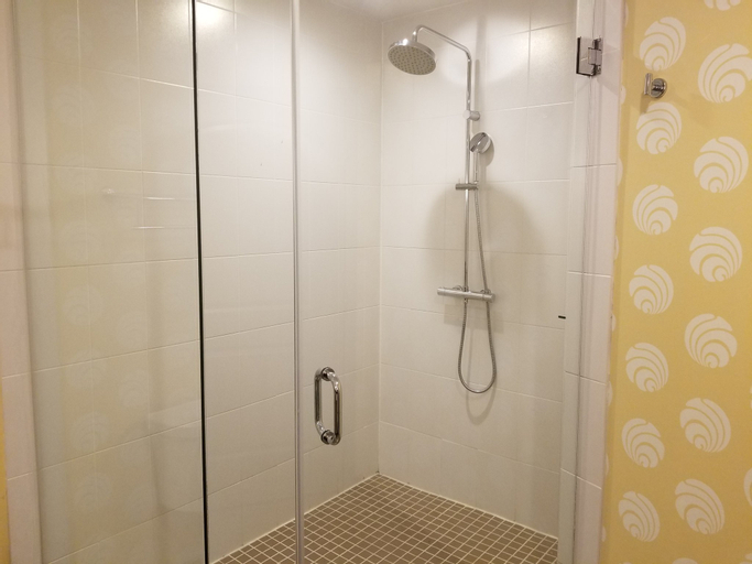 Bedroom 15
