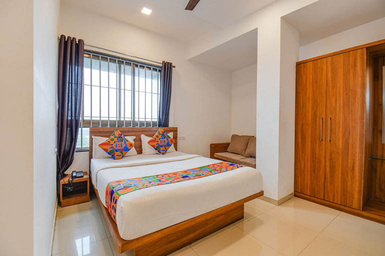 Bedroom 2, Fabhotel The Address, Nashik