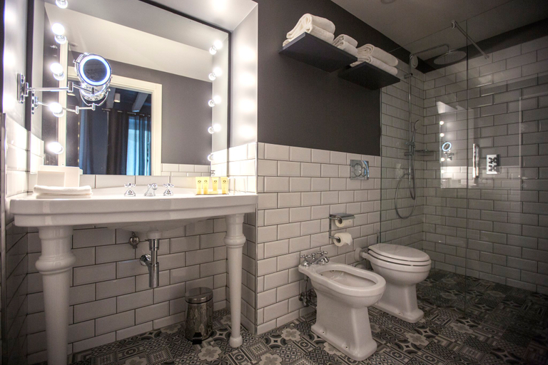 Bathroom 5, Hotel Indigo MILAN - CORSO MONFORTE by IHG, Milano