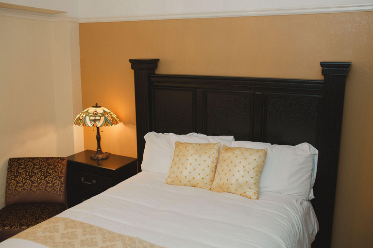 Bedroom 3, Gilmore Hotel, Trademark Collection by Wyndham, Ketchikan Gateway