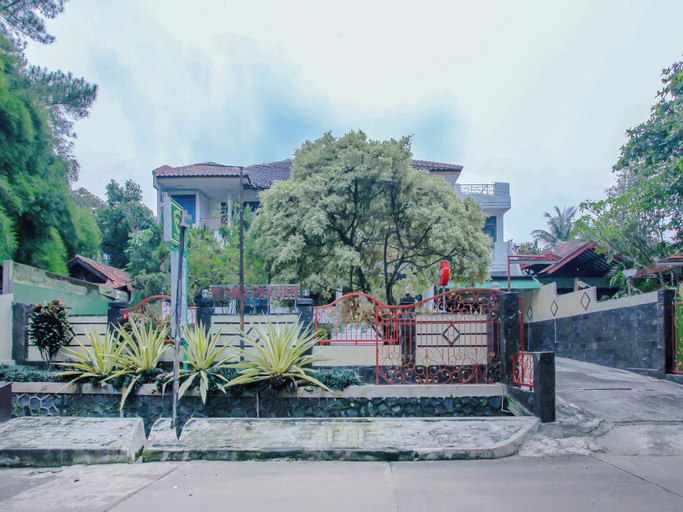 Exterior & Views 1, OYO Life 90091 Wisma Pakuan Syariah, Bogor