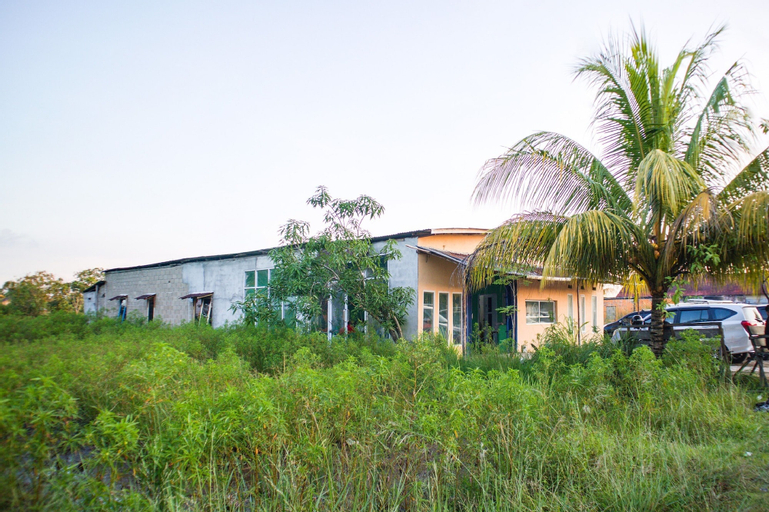 Exterior & Views 2, OYO 91051 Penginapan Pondok Ratu 354 (permanently closed), Kubu Raya
