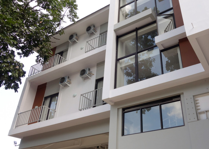 Exterior & Views 2, LN9 Bandung Guest House, Bandung