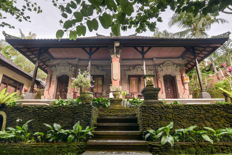 Exterior & Views 7