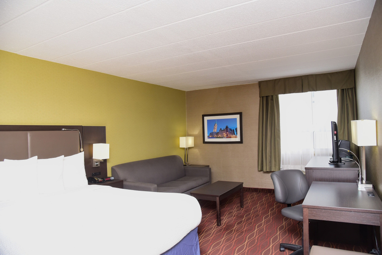 Bedroom 4, Days Inn by Wyndham Ottawa, Ottawa
