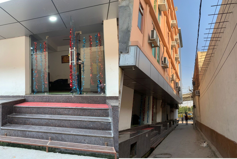 Others 4, Hotel Noida Continental, Gautam Buddha Nagar