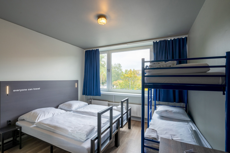 Bedroom 2, a&o Hamburg Hammer Kirche, Hamburg