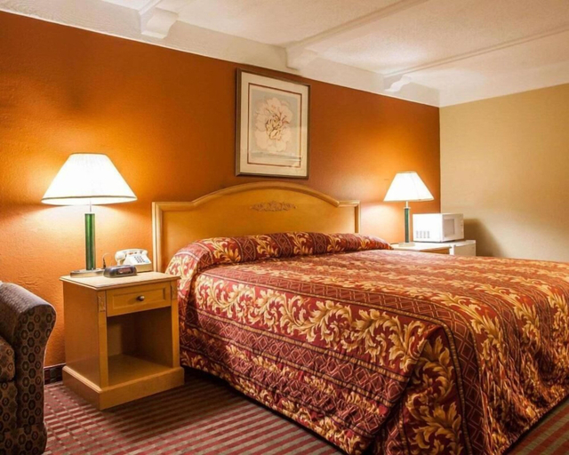 Bedroom 4, Relax Inn Saint Charles, Saint Charles