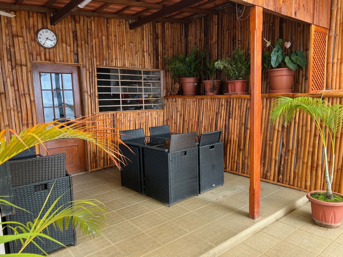 Others 5, Inviting 10 Bed Apartment in Sao Tome, Água Grande