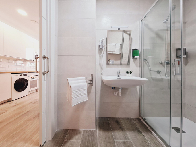 Bathroom 4, Bilbao APARTAMENTOS Zorroza, Vizcaya