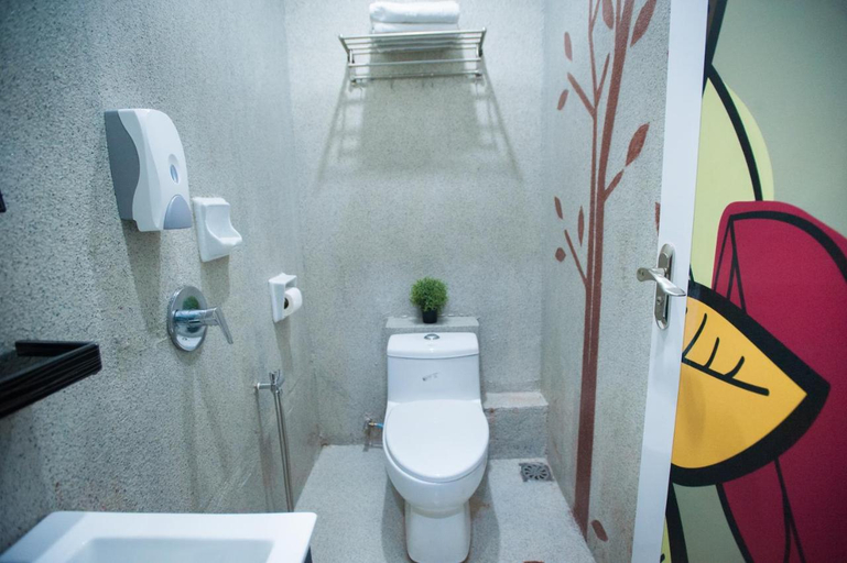 Bathroom 3, DJ Citi Point Hotel, Kuala Terengganu