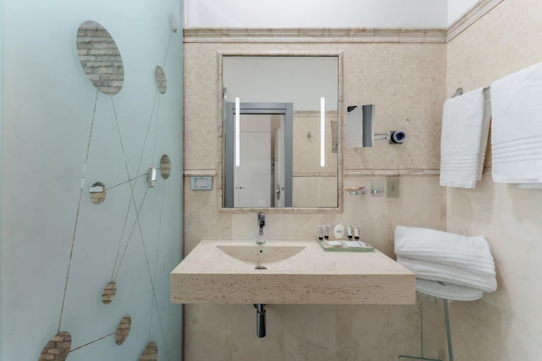 Bathroom 4, Hotel Trecento, Rome