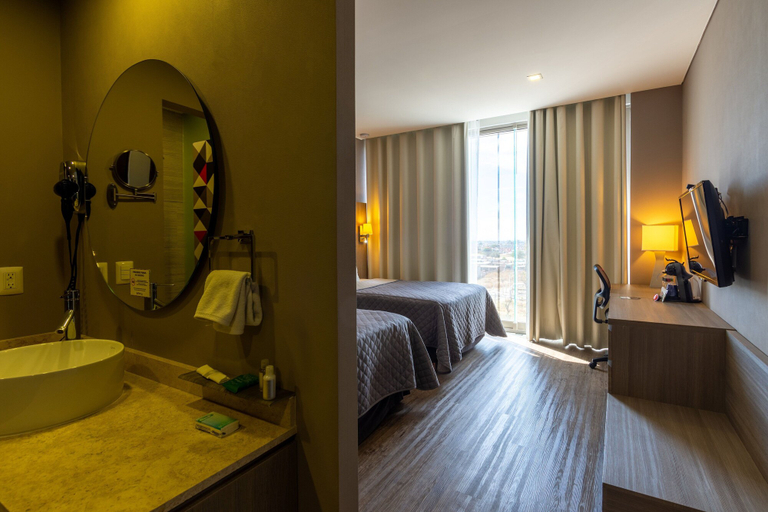 Bedroom 3, Hotel Glow Point - Mulza, León